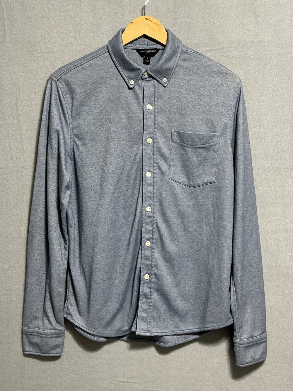 Banana Republic Men’s S Blue Slim Fit Knit Button Down Long Sleeve Shirt